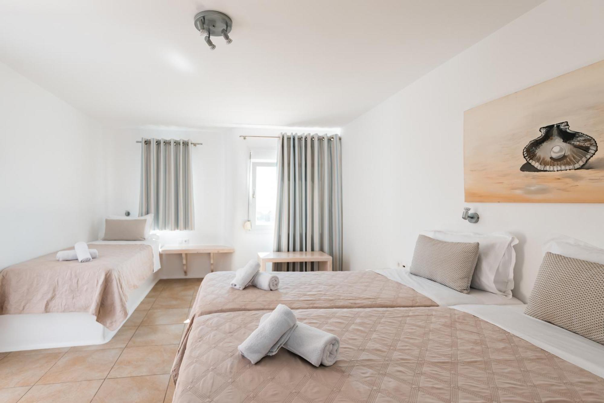 New Paradise Hotel